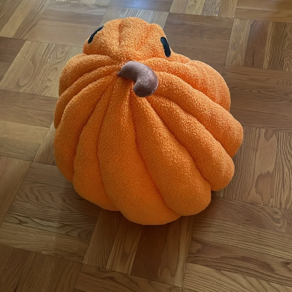 Jack-o-Lantern Pumpkin Cozy Indoor Cat Bed 15 Inch Diameter
